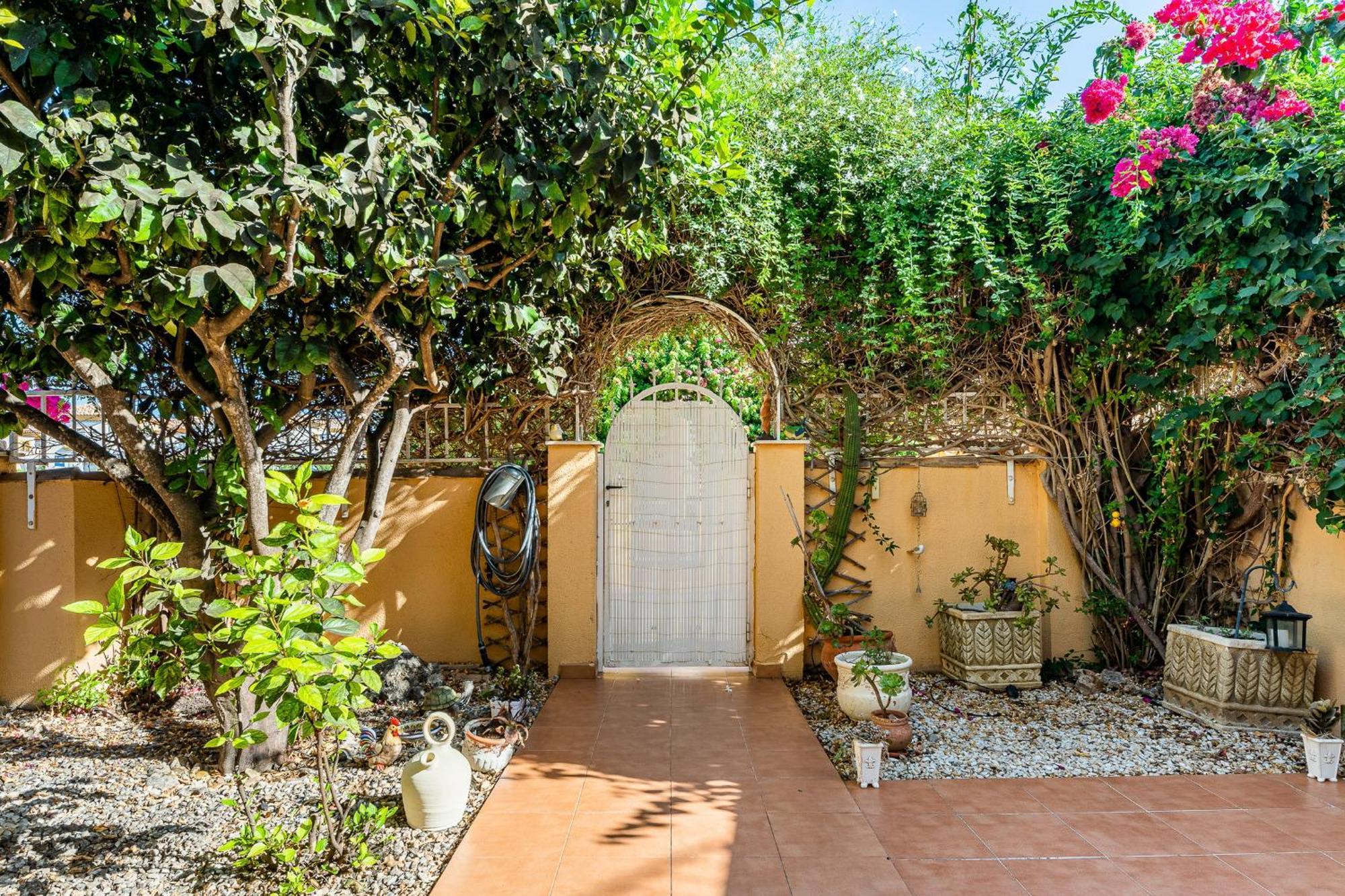 Garden Sweets Chalet Orihuela Exterior photo